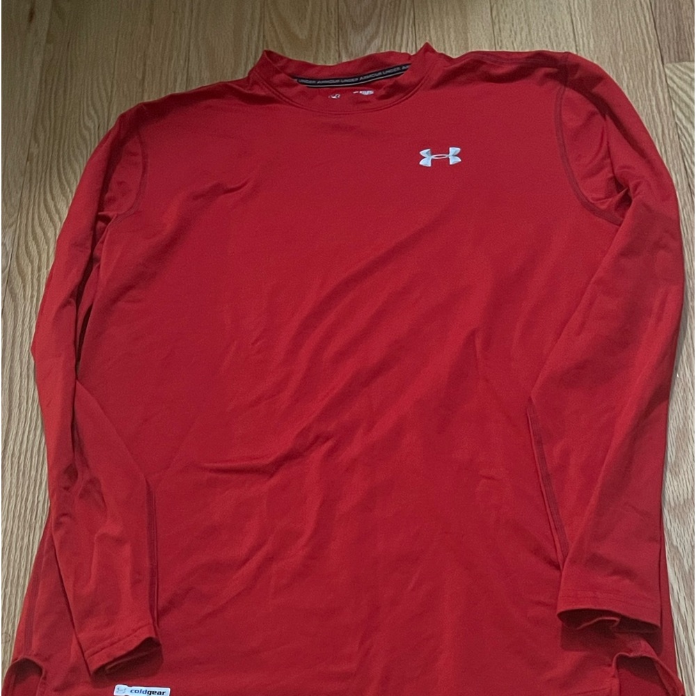 Men’s Under Armin long sleeve heat gear top